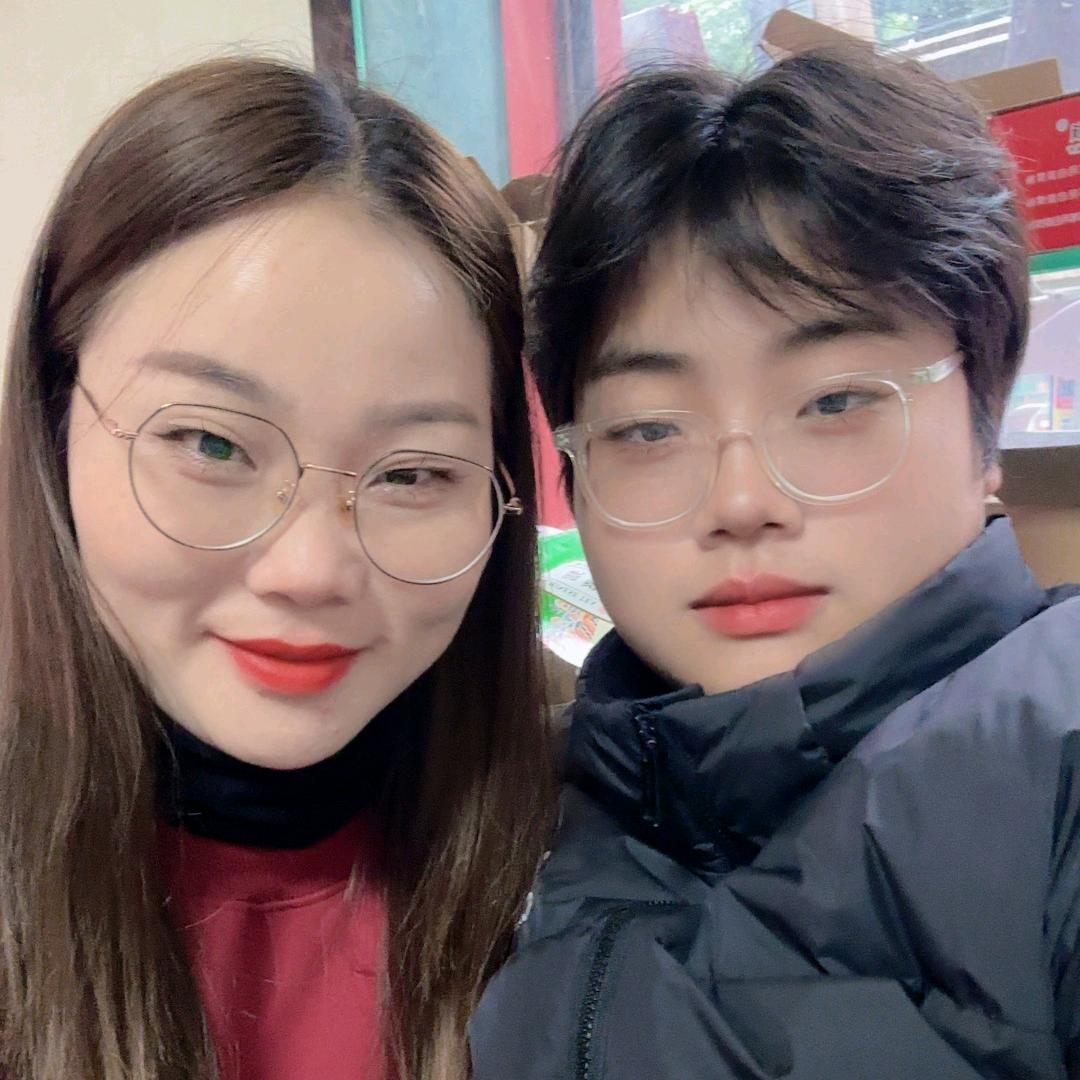 邓妹子和他帅气的小外甥（探店➕运营）