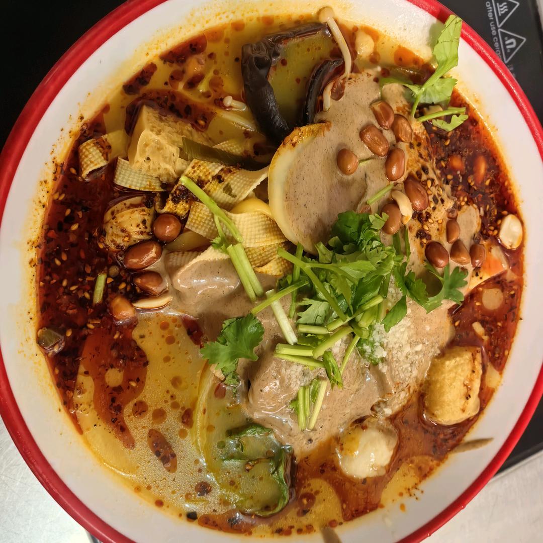 王者骨汤麻辣烫