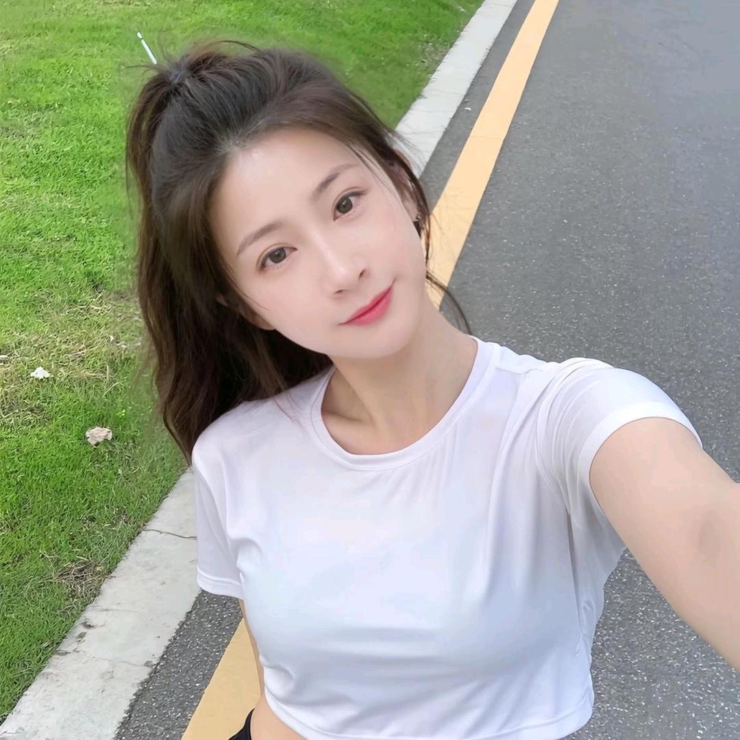 宠月月