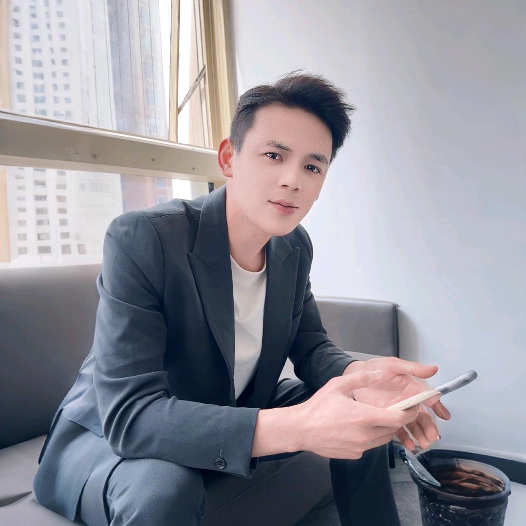 嘉禧阿龙（老师）