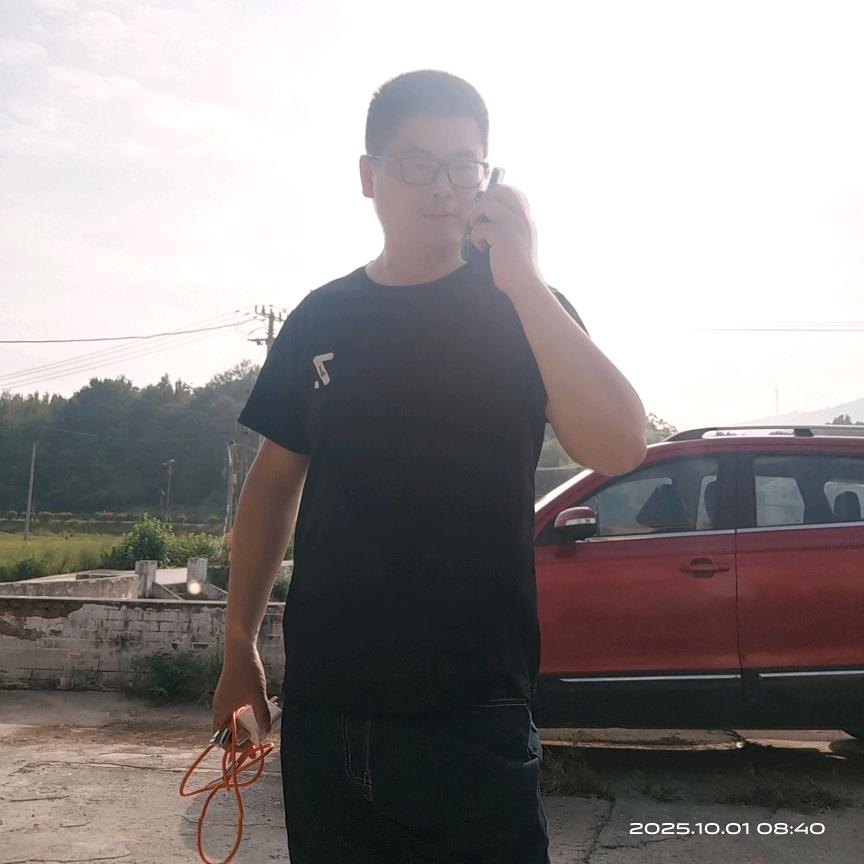 生活不易，杨总送外卖