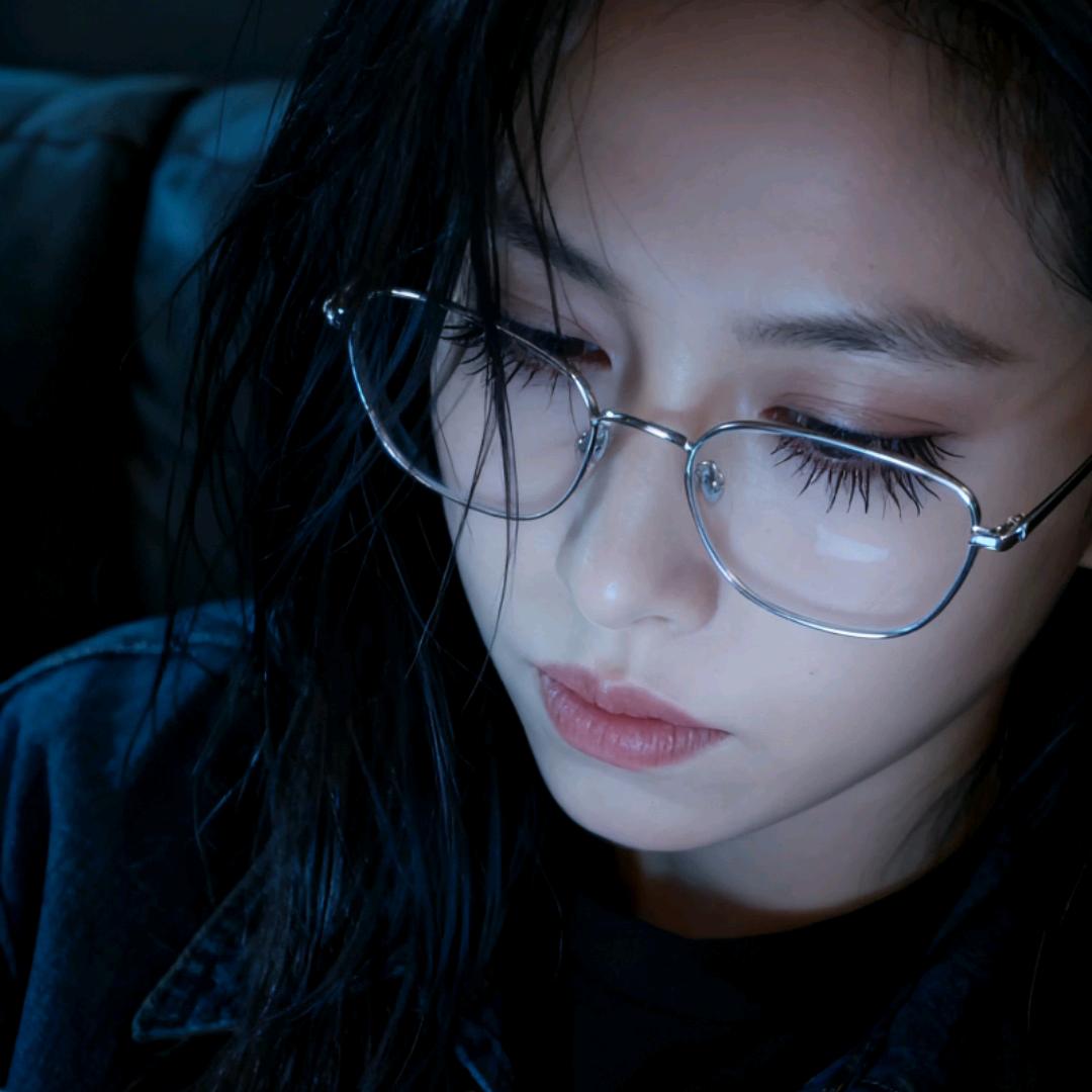 夜深人未静❀ ͜҉