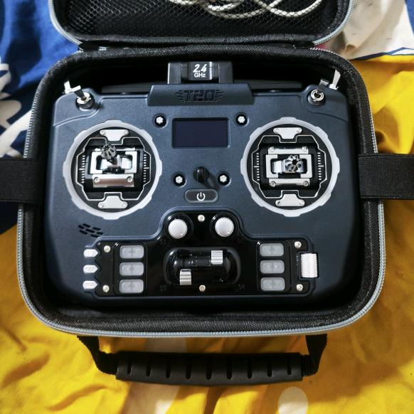 保安爱玩穿越机SSS