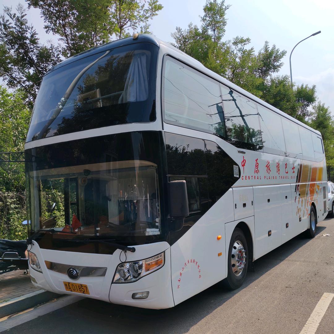 旅游大巴租赁侯振伟