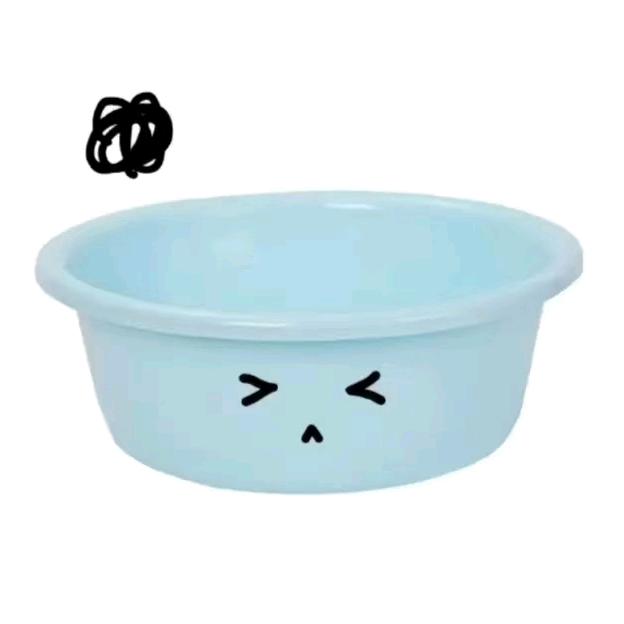 别捏我脸ˡᵃʕ̯•͡˔