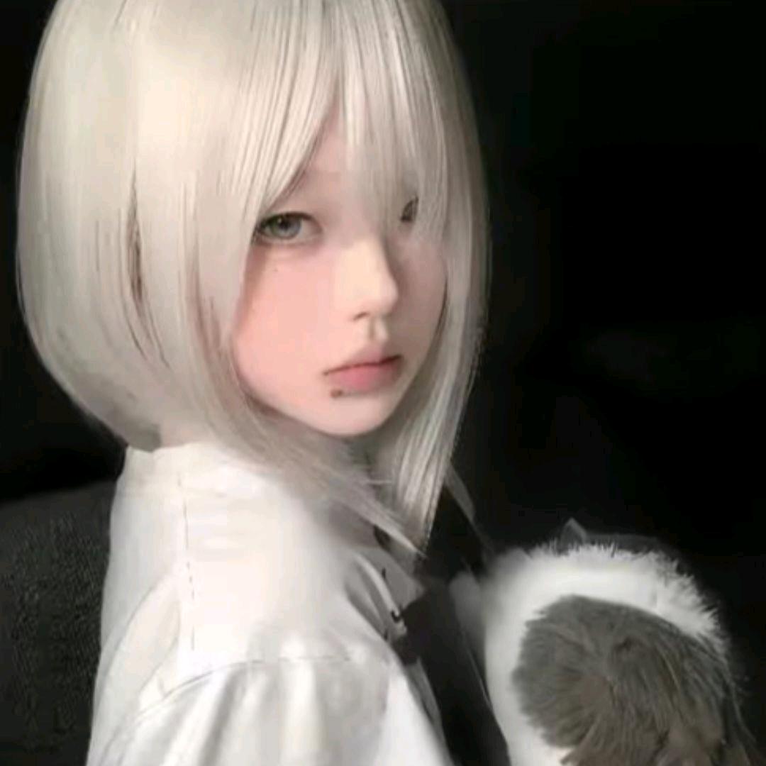 晚睡小猫^.