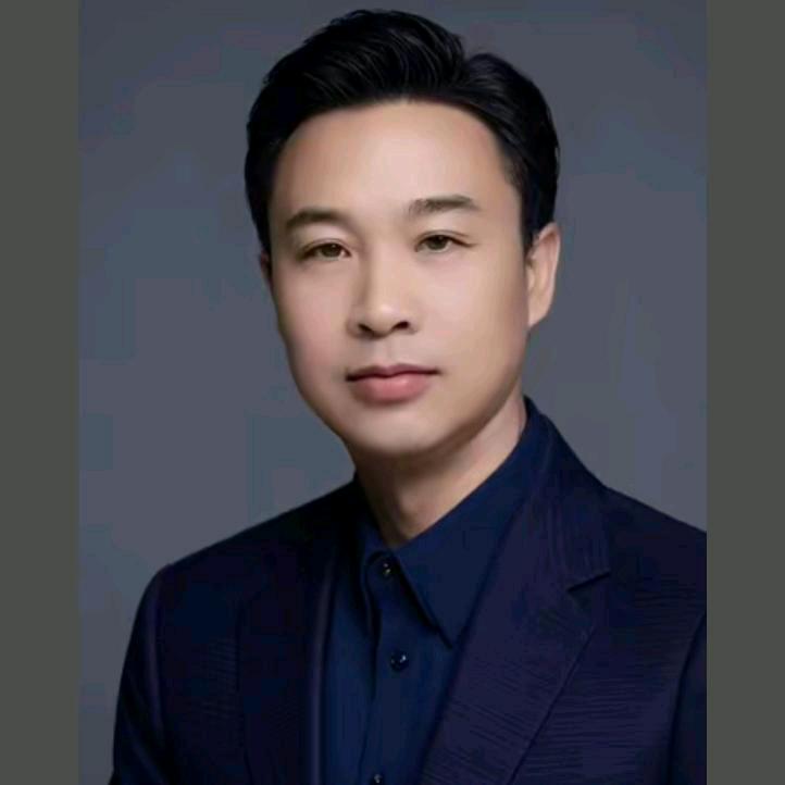 不忘初心，牢记使命。