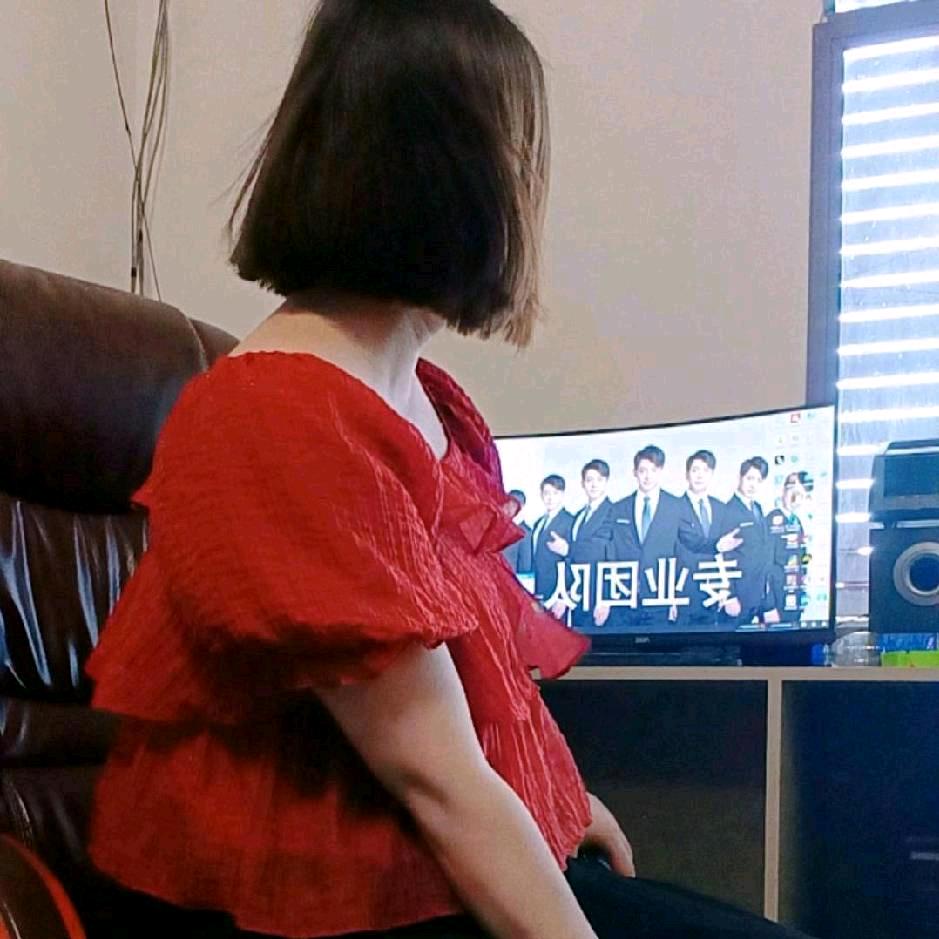 周周😄