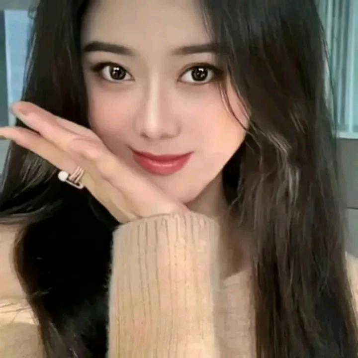 上官莞尔💫