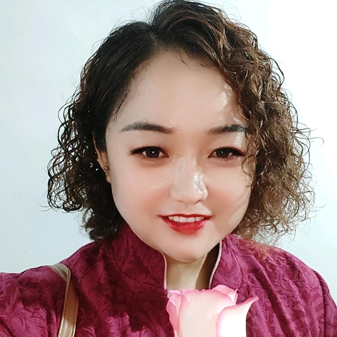 荣荣