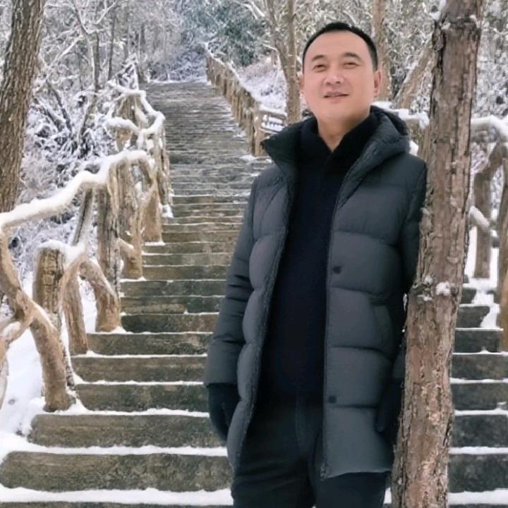 明天更亮