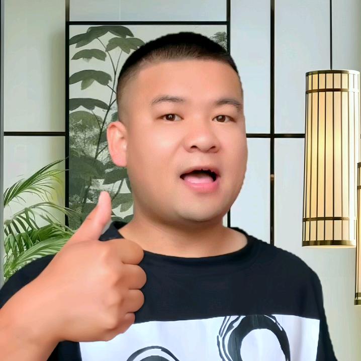 伴月