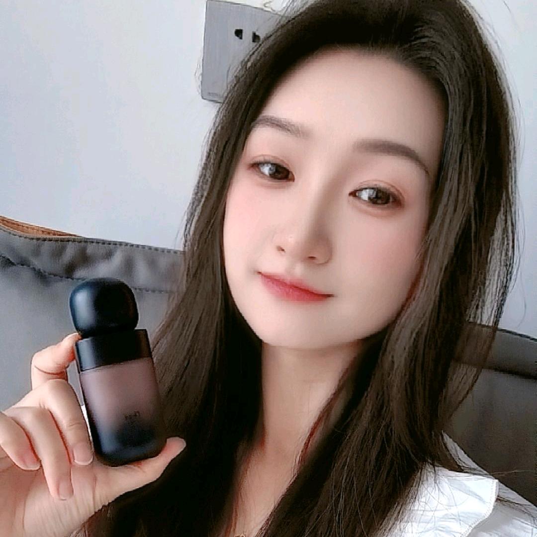 在定州卖粉底液的小姐姐