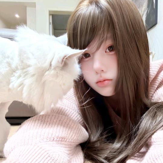 086