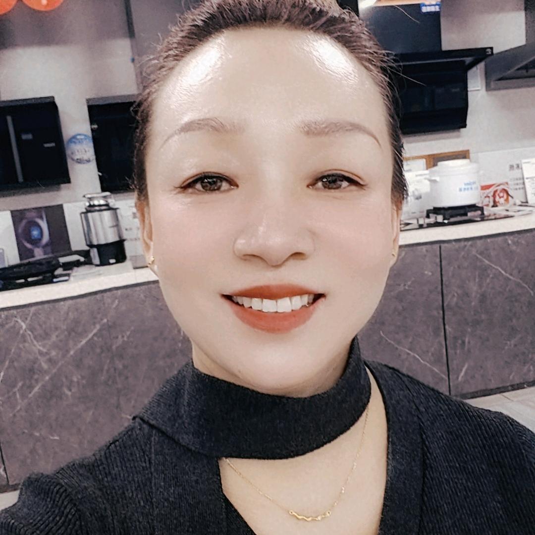 哈密卡萨帝厨房提案官-席艳红