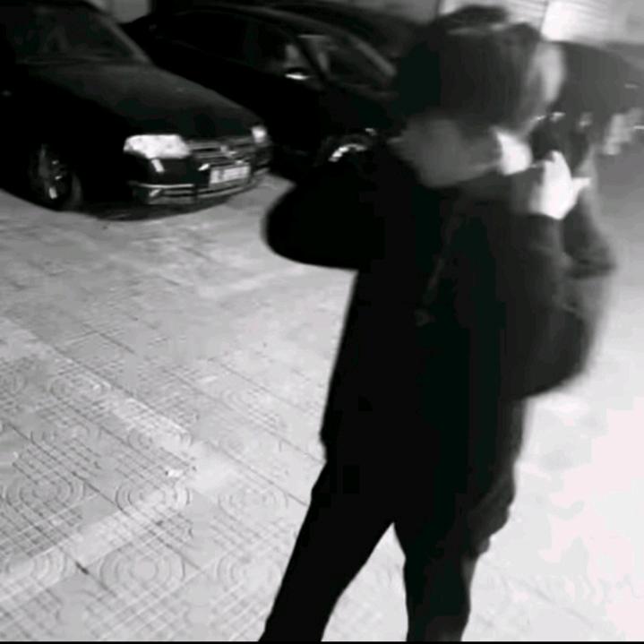 没颜且没钱
