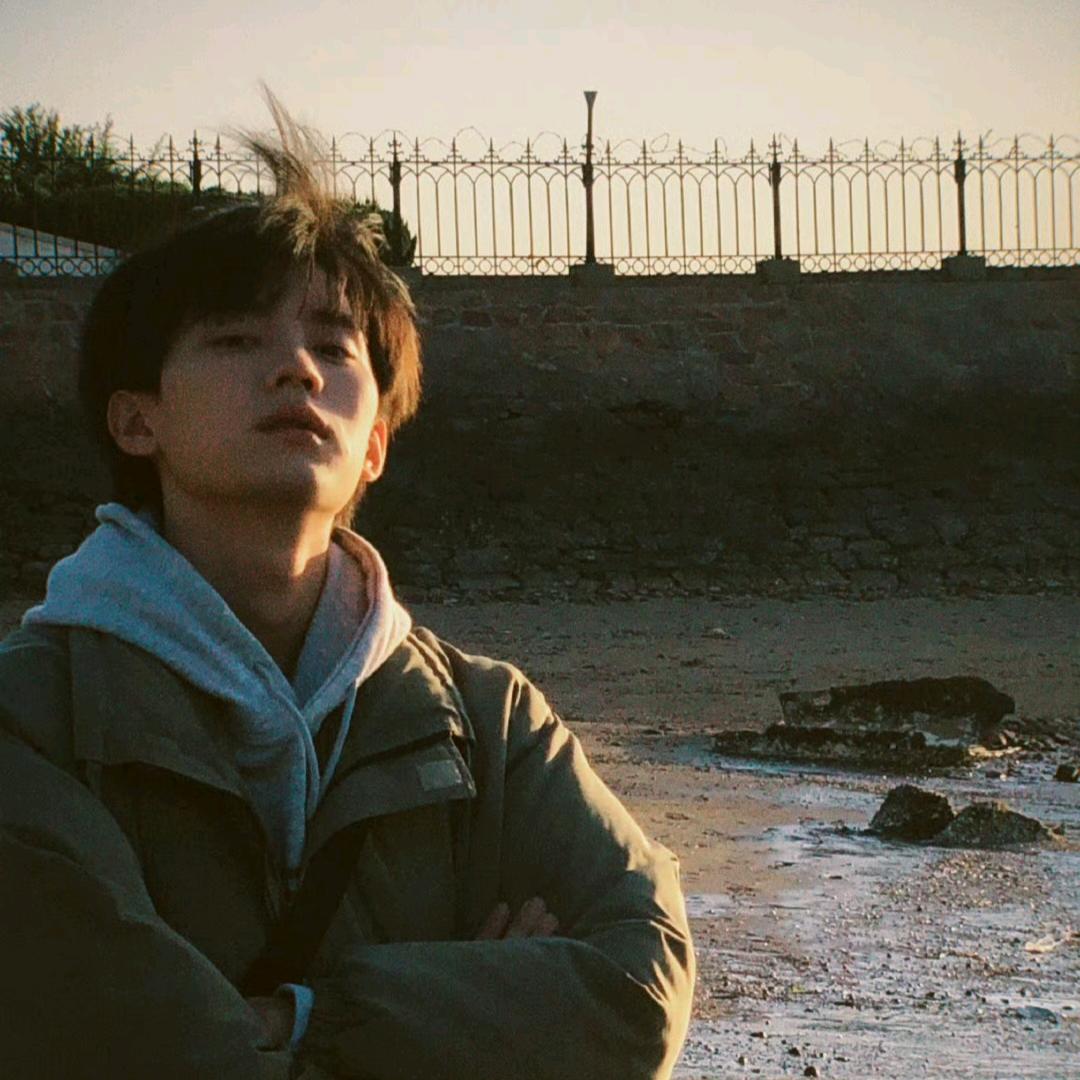 折儿根根根