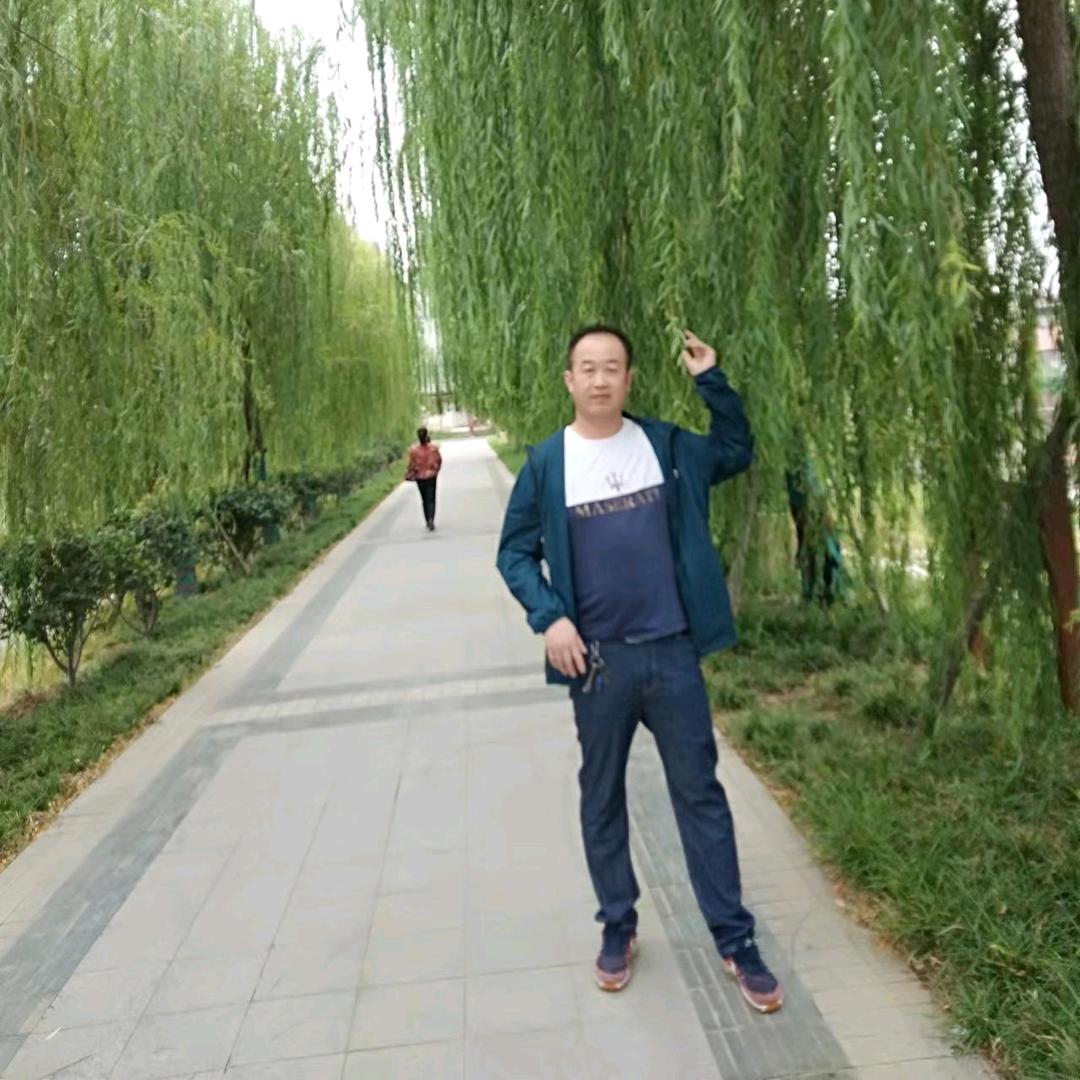 凑热闹