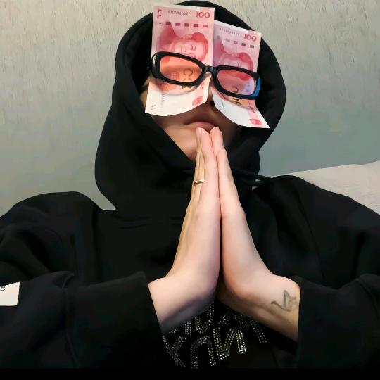 彩虹下的傻鹿