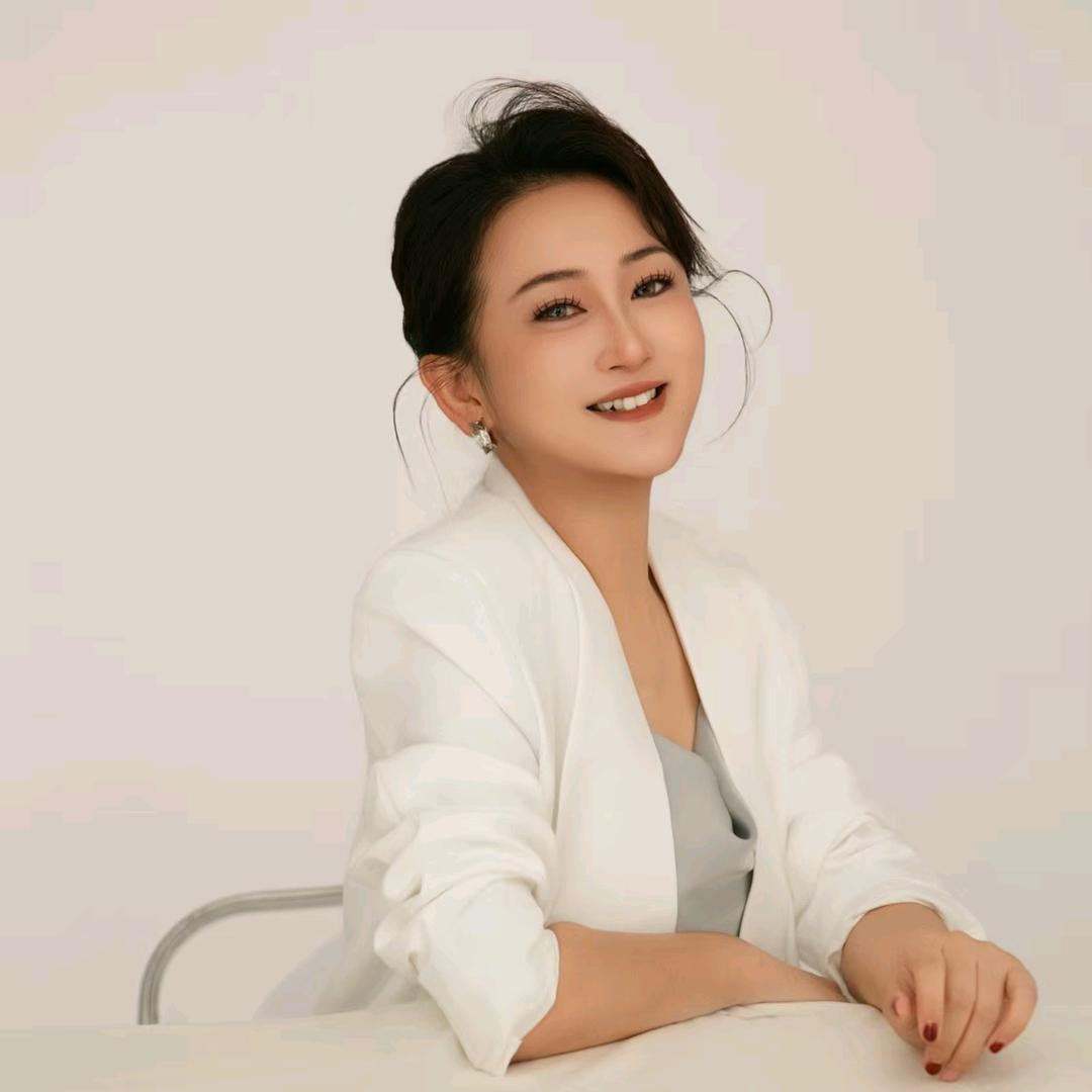 教务组蓝老师（初高中）