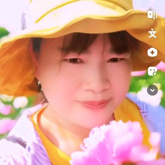 爱臭美的燕子姐