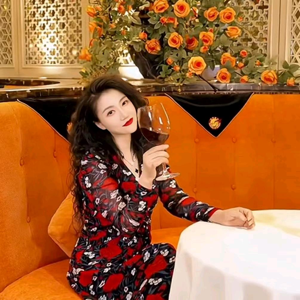 六丑陈老板穿搭号