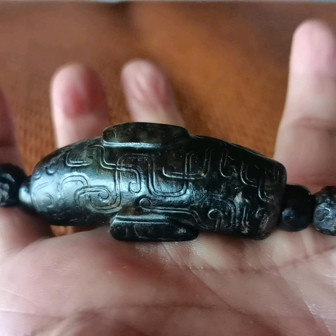 大师兄    古玩  陨石