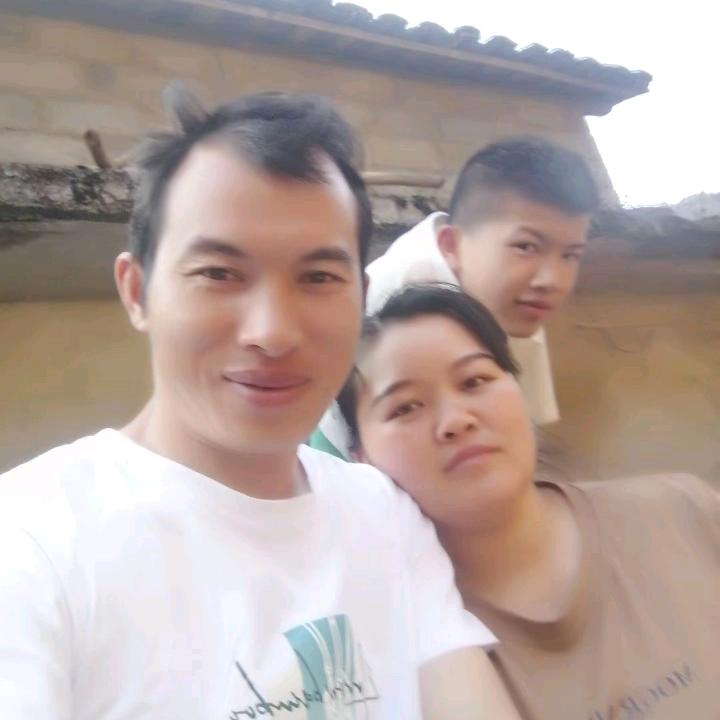 放羊✌️小锅
