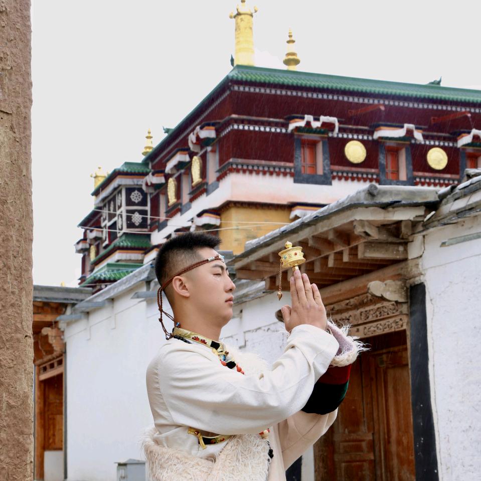 Wᯅang  p·͜･eng੭ﾞ ✌