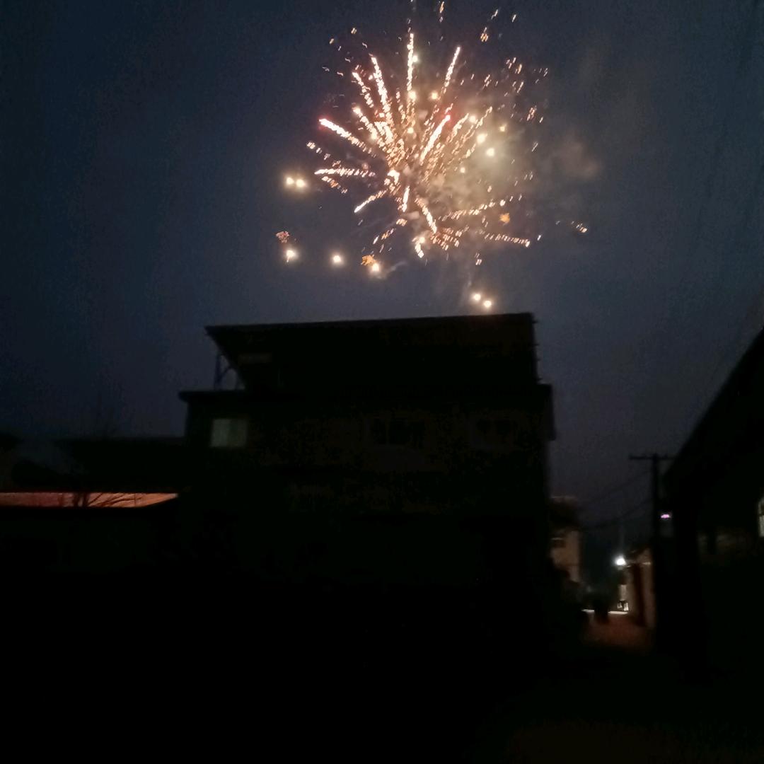 幸福快乐的一家人