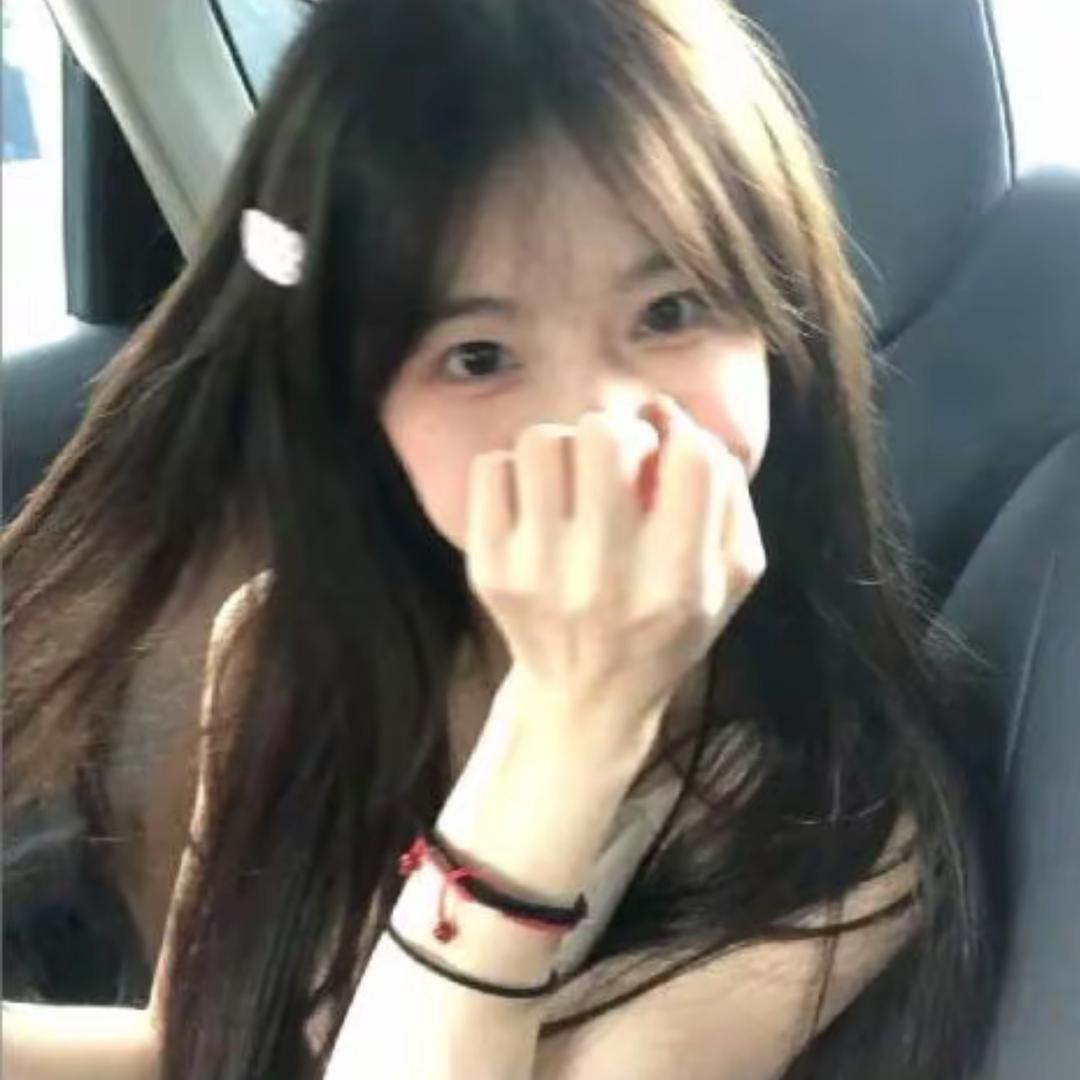 小Q.