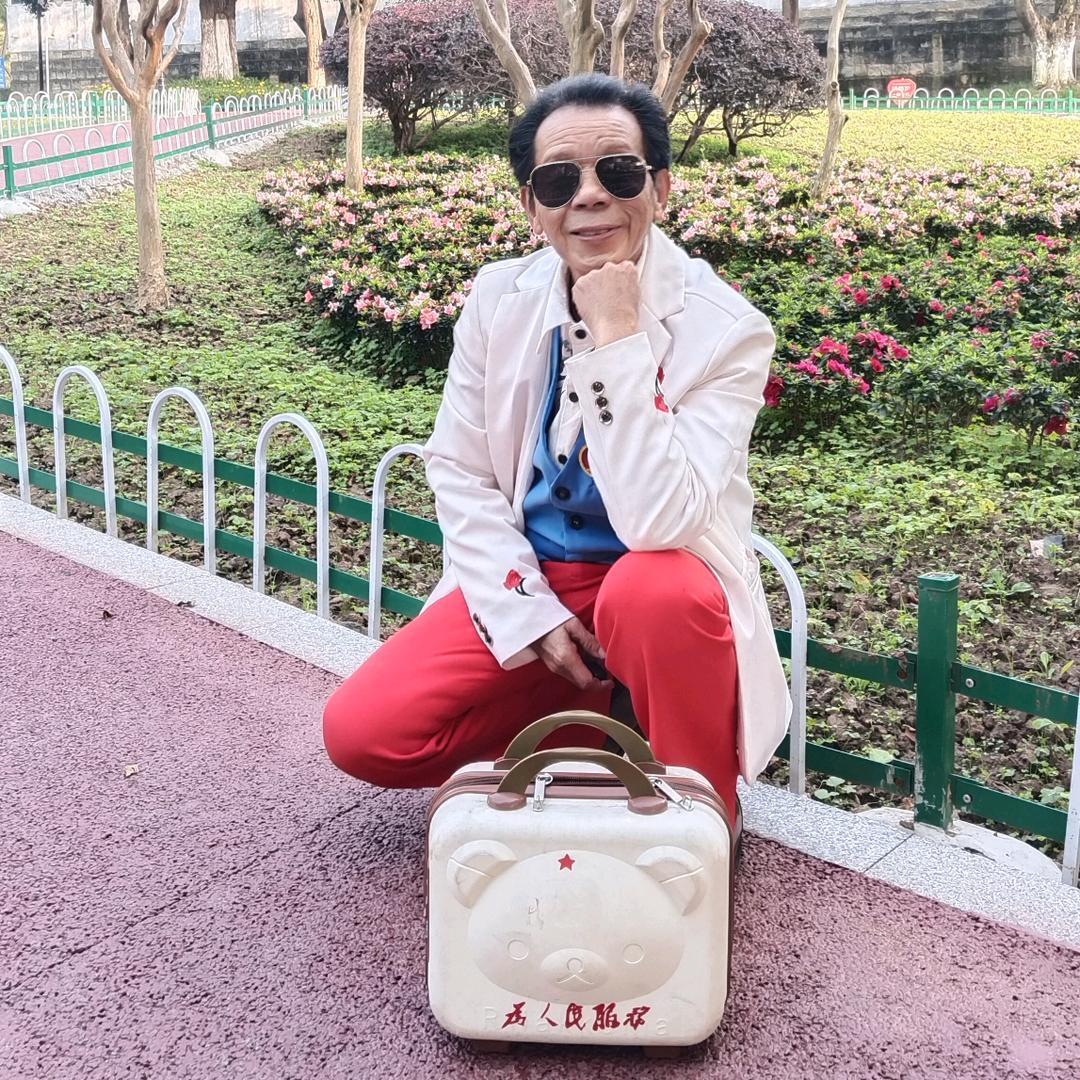 谁知我心，天上云!