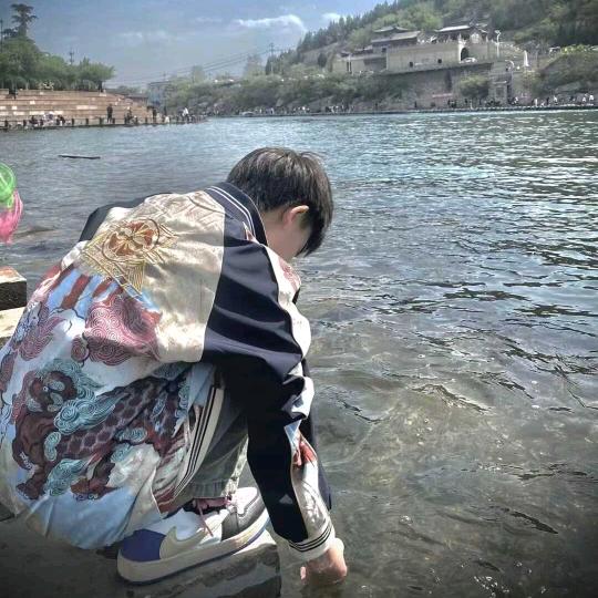 ………………