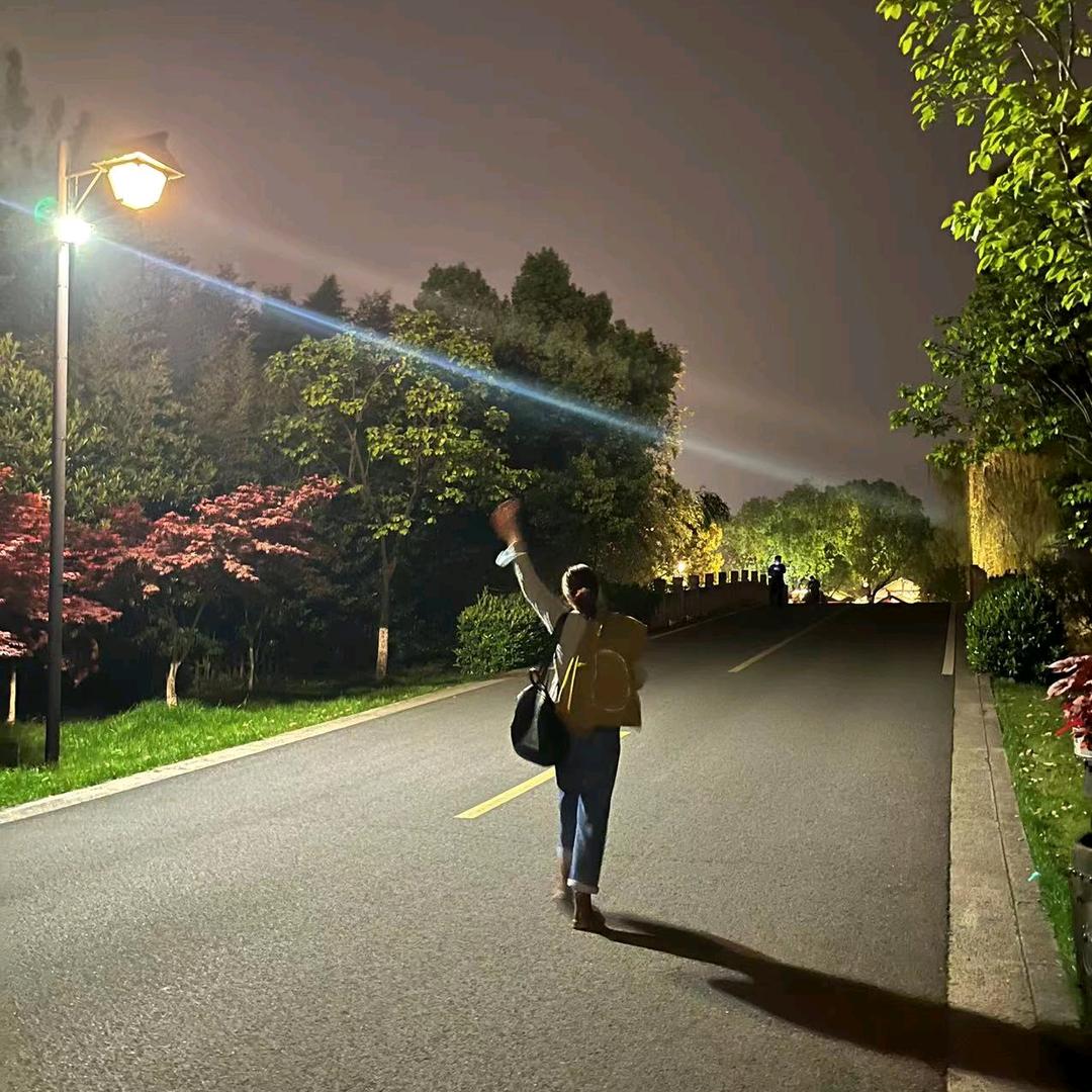 戴窑衣总汇唐小琴