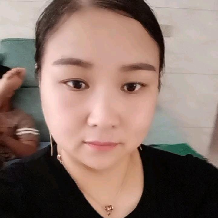 舒家女儿，舒家媳