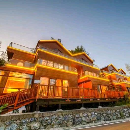 朝山沐野木屋旅居度假营