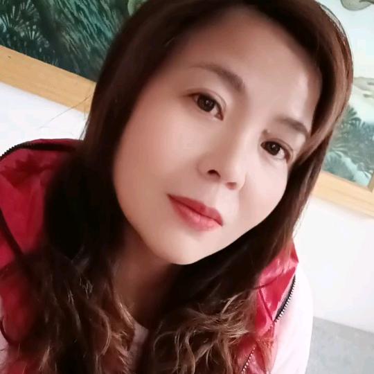 季丫头，不定时开播