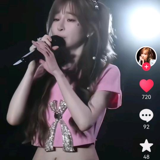 青椒，红椒，绝代双骄