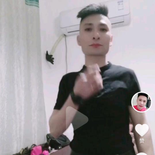 韦靖
