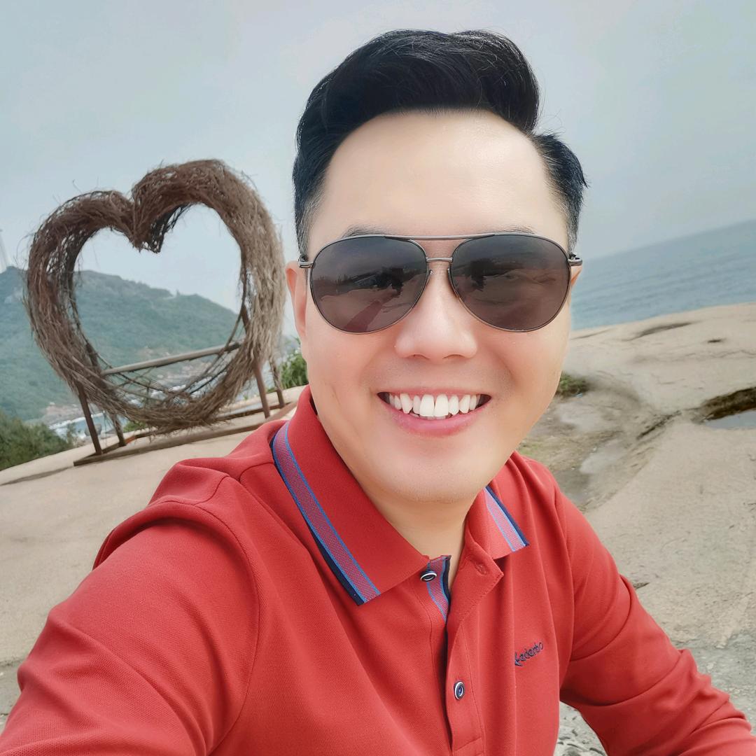 大巴山油腻男的海居生活