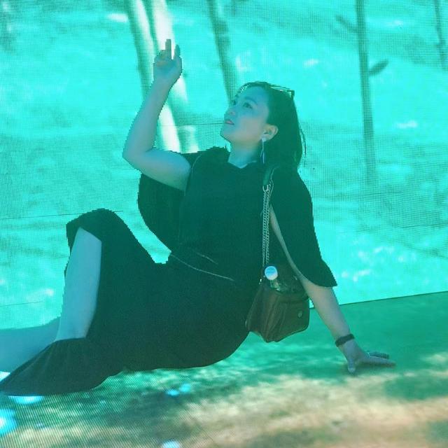 不怕万人阻挡，就怕自己投降