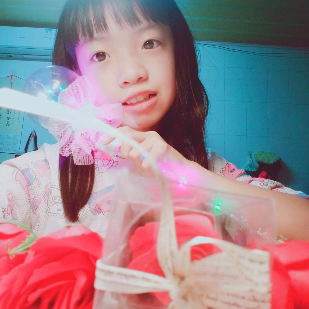 琪琪（爱跳舞💃）🎀