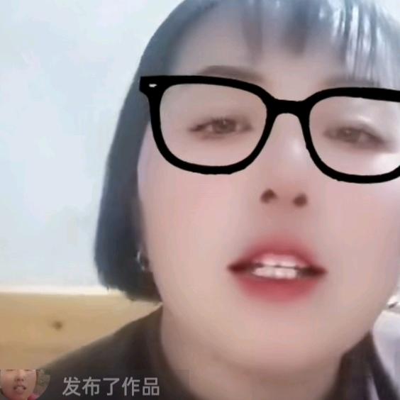 谭妹（每晚7点直播）