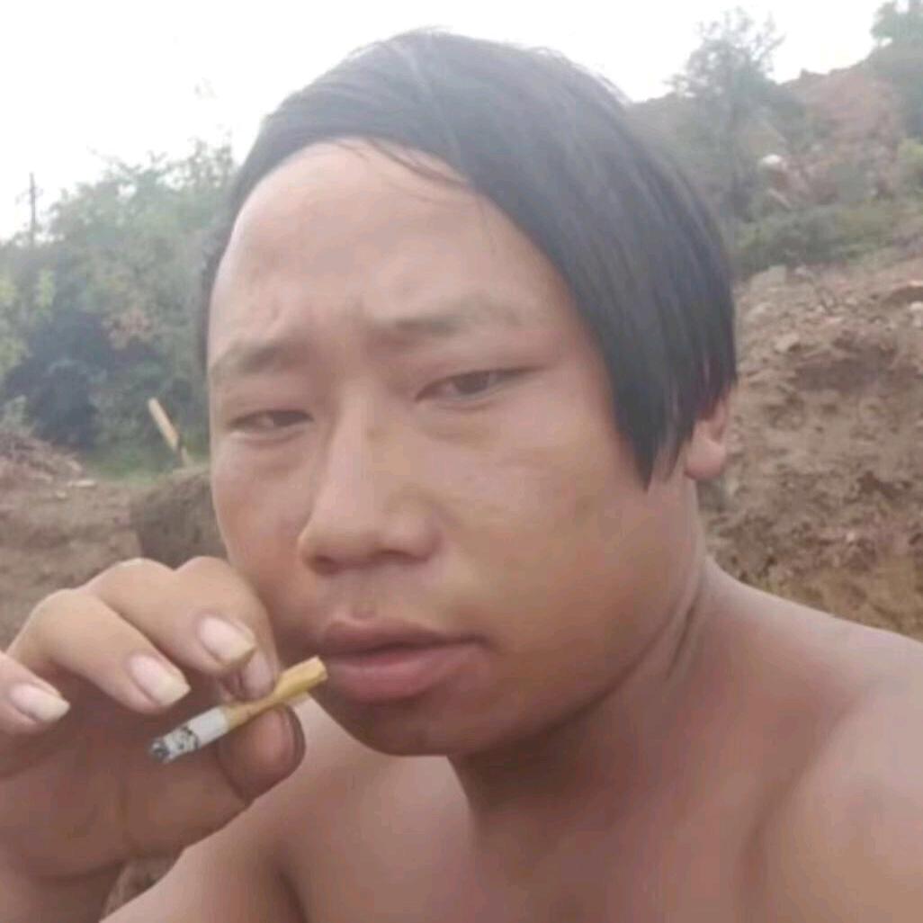 A大顺挖机罗师傅