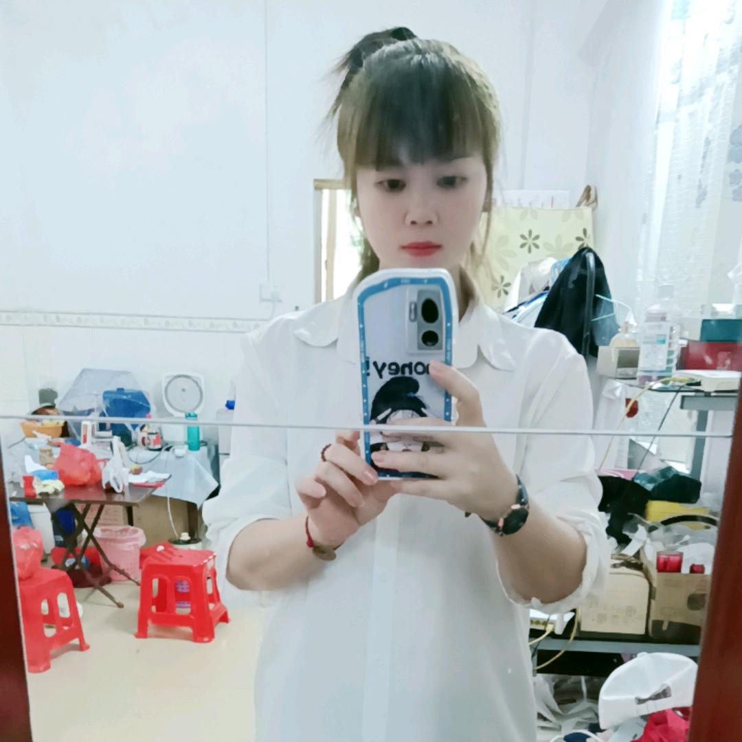 黄小蝶