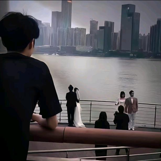 春风与你皆过客。