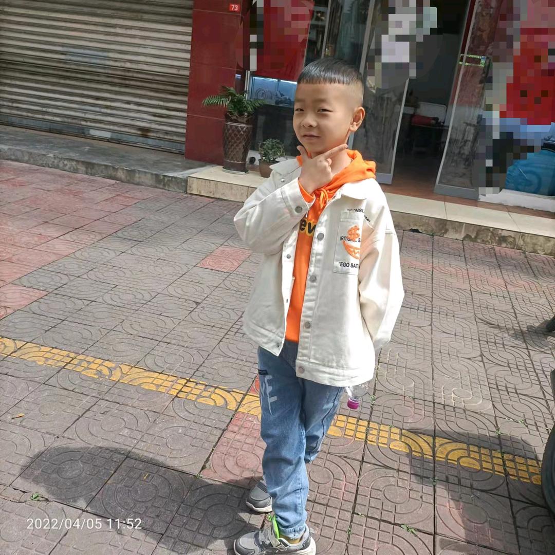 小_青_青