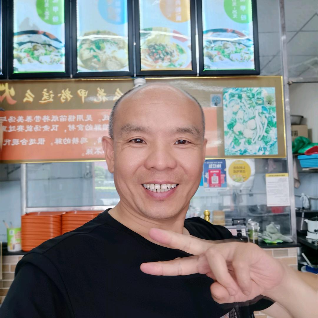 飞翔哥鲜切牛肉粉