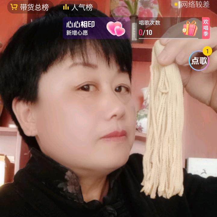 布衣农舍，（家庭厨房传统美食玉米面菜团子