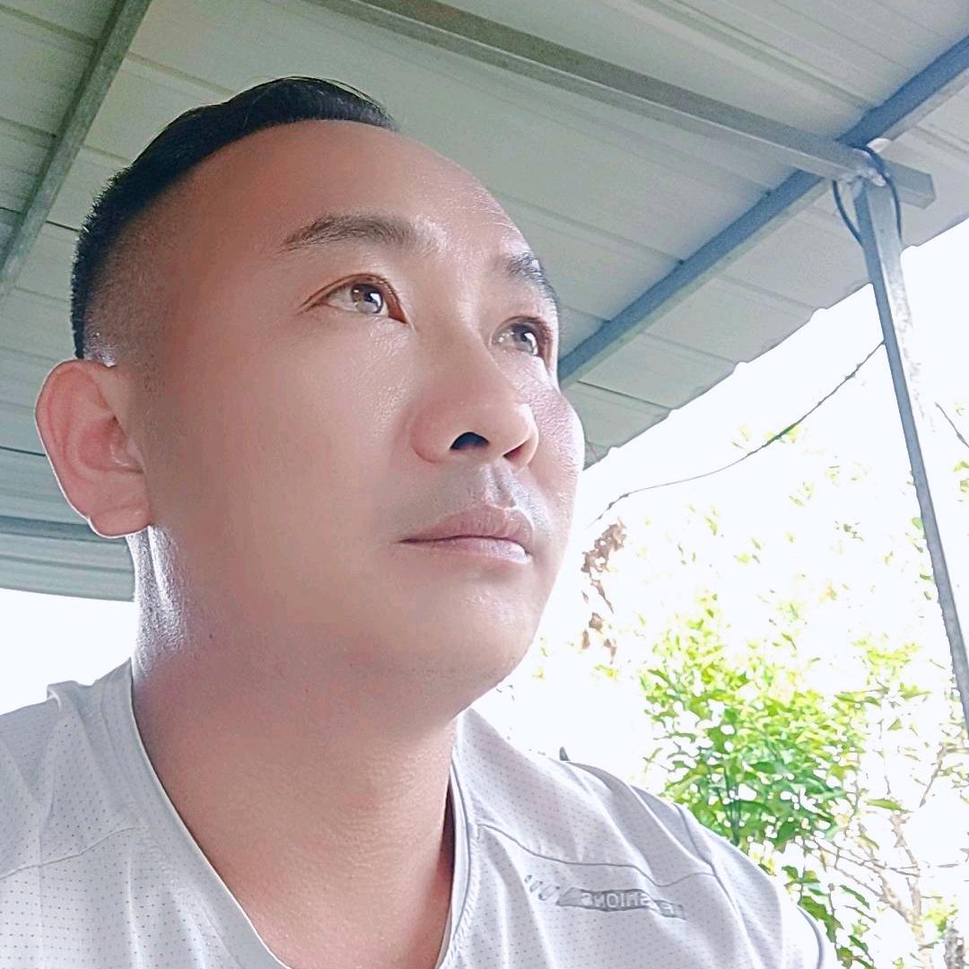 云县   < 小何哥 >＠_＠